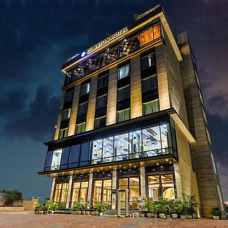 Clarion Hotel Dehradun Eksteriør bilde